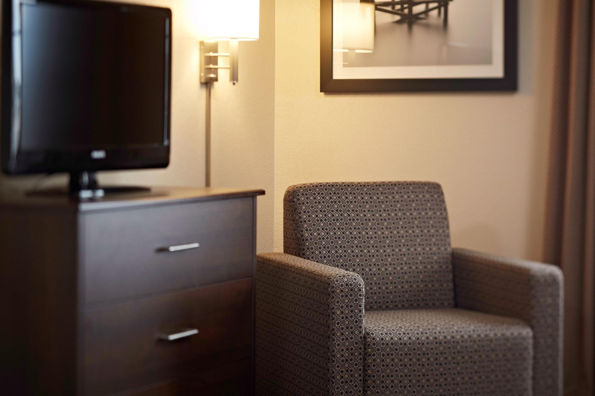 Quality Inn & Suites Estevan Luaran gambar
