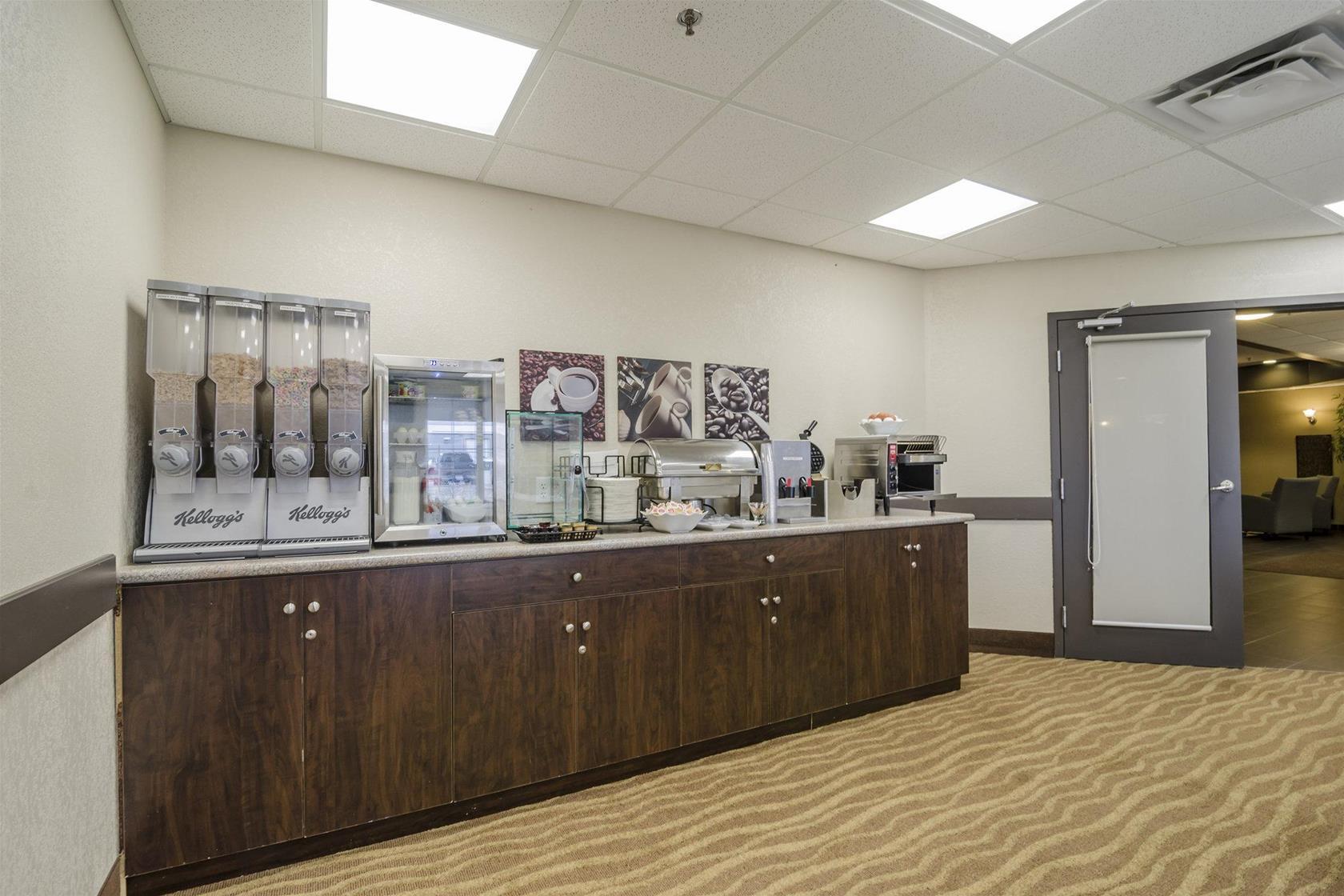 Quality Inn & Suites Estevan Luaran gambar