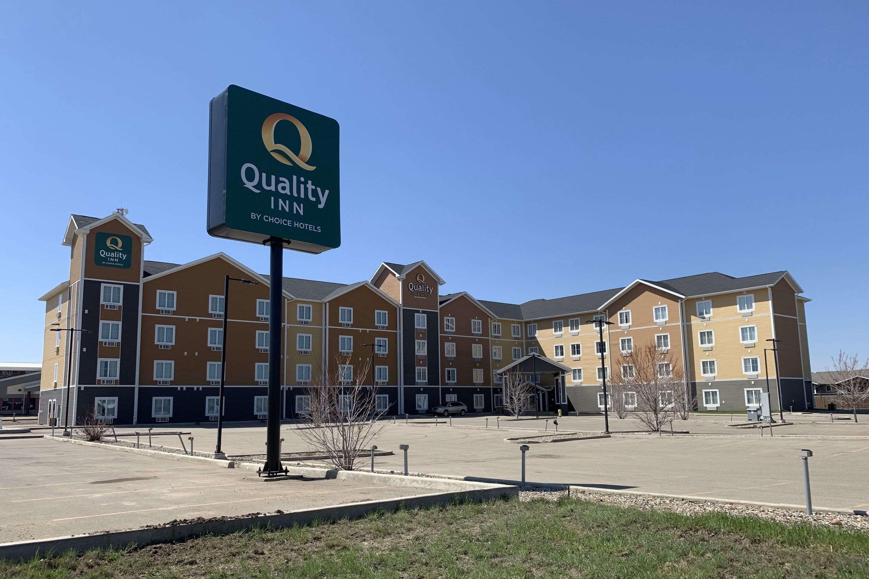 Quality Inn & Suites Estevan Luaran gambar