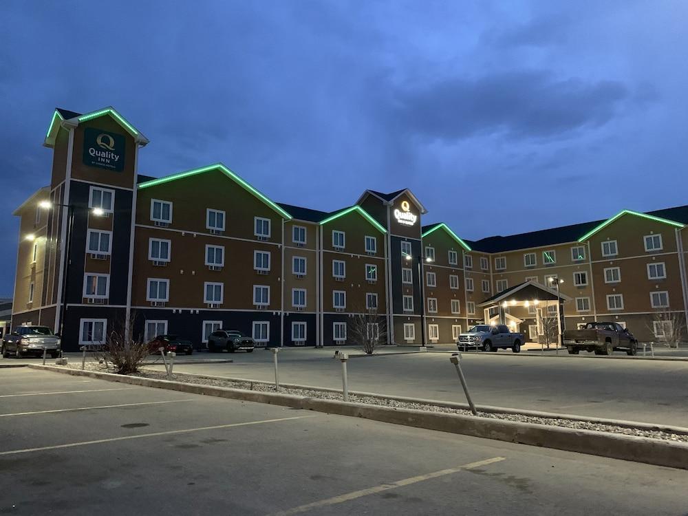 Quality Inn & Suites Estevan Luaran gambar