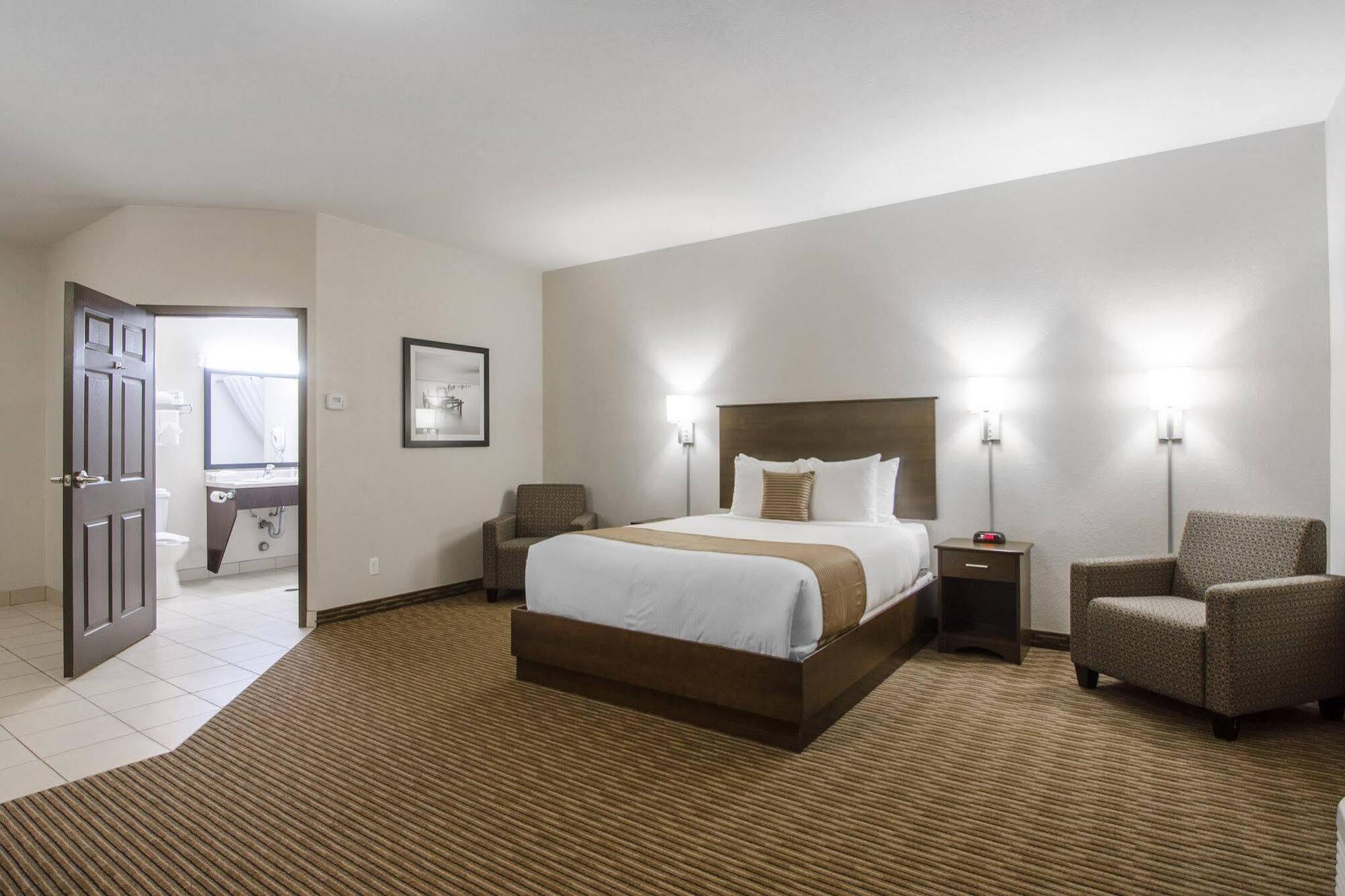 Quality Inn & Suites Estevan Luaran gambar